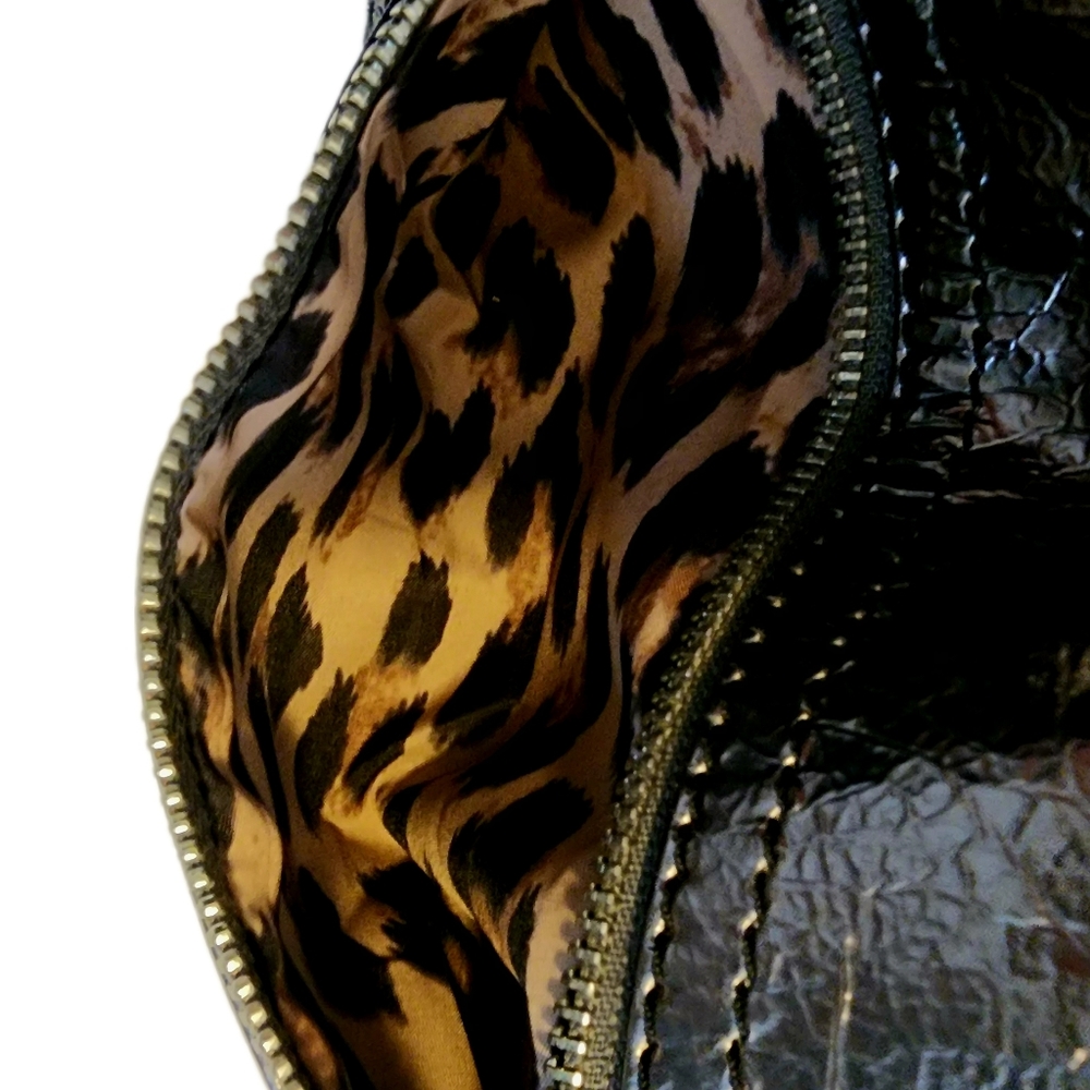 EUC Nine West clutch mid size clutch in silver with magnetic clasp like new - Picture 4 of 6